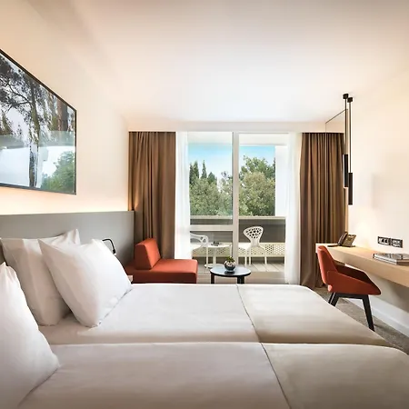 Eden By Maistra Collection 4*